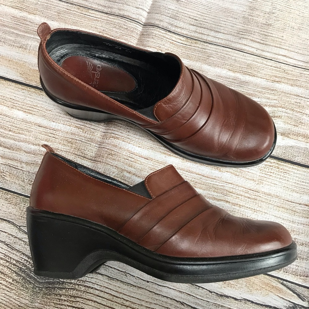 Dansko Brown leather clog
